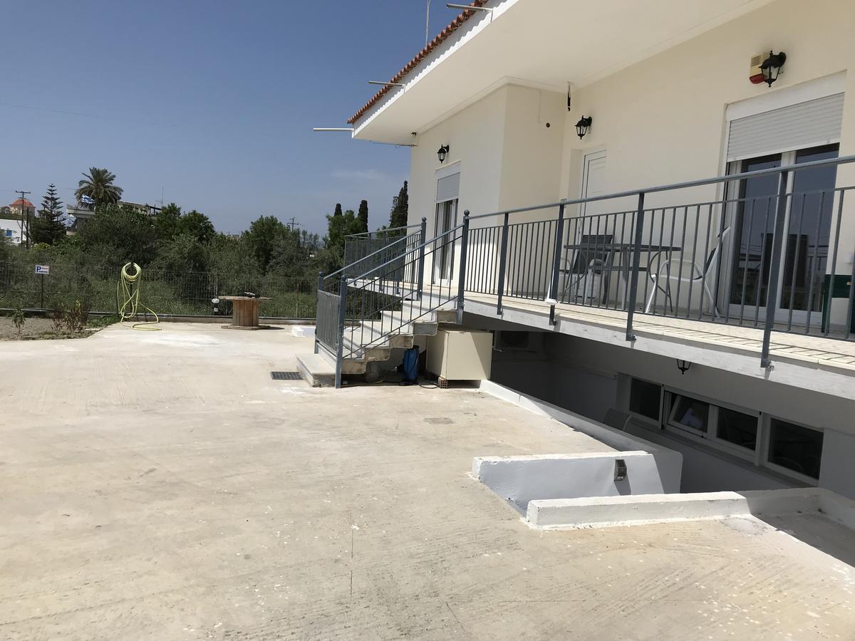 Villa Filoxenia Amarynthos Bagian luar foto