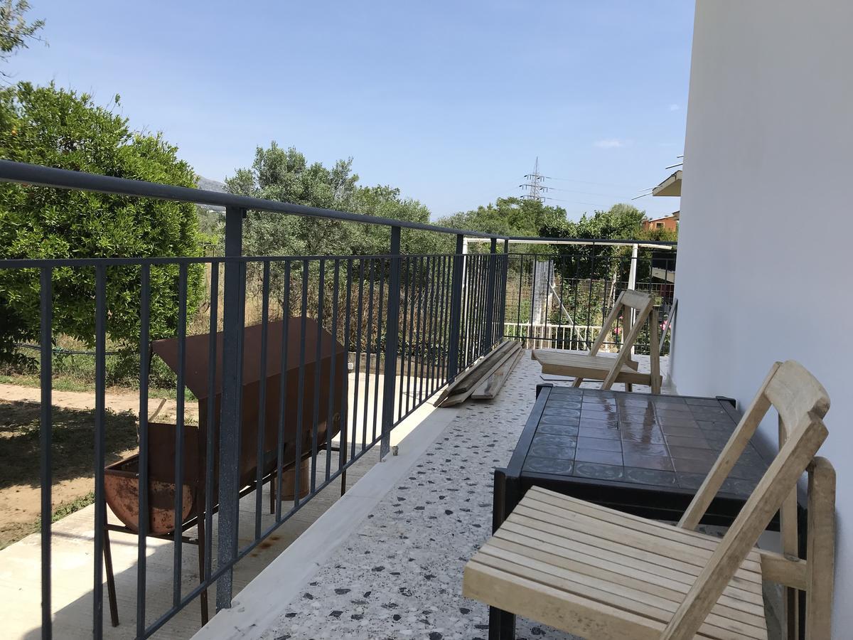 Villa Filoxenia Amarynthos Bagian luar foto