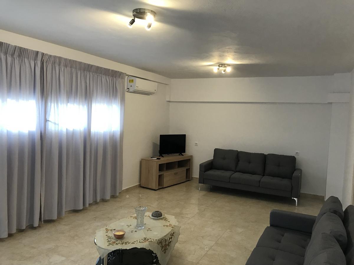 Villa Filoxenia Amarynthos Bagian luar foto